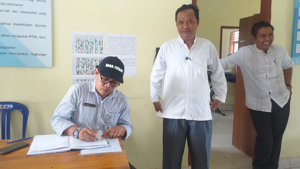 kunjungan kabid pembinaan SMA